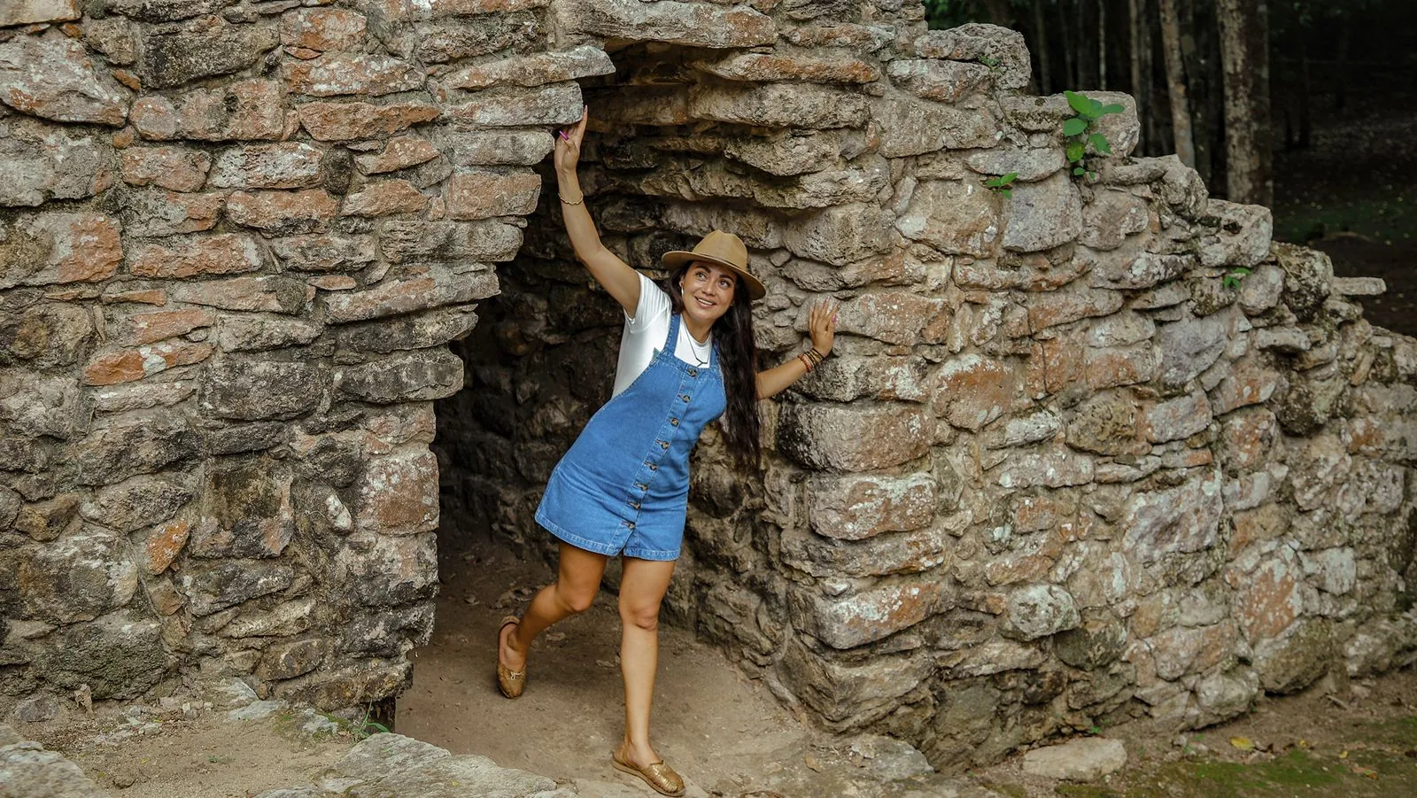 Cobá private visit