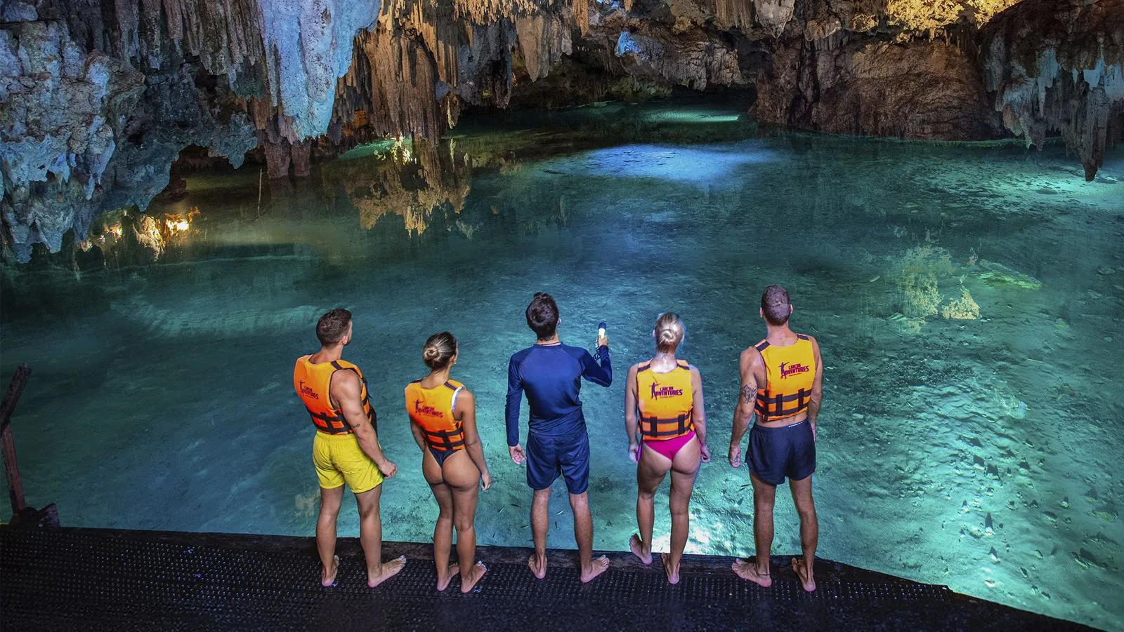 A cenote, turtles and a beach club
